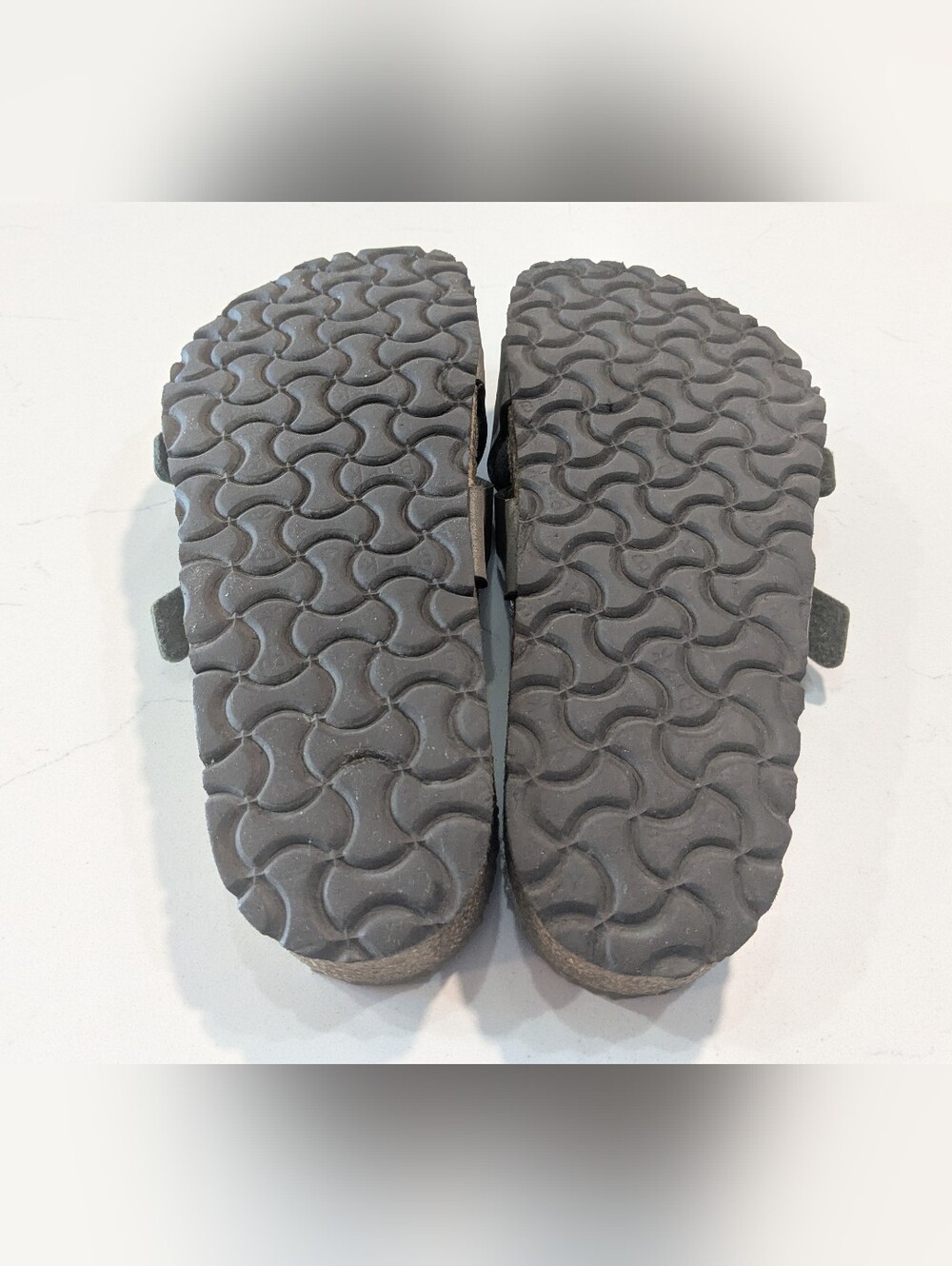 Birkenstock Sandals. Size Euro 40. - Picture 6 of 8